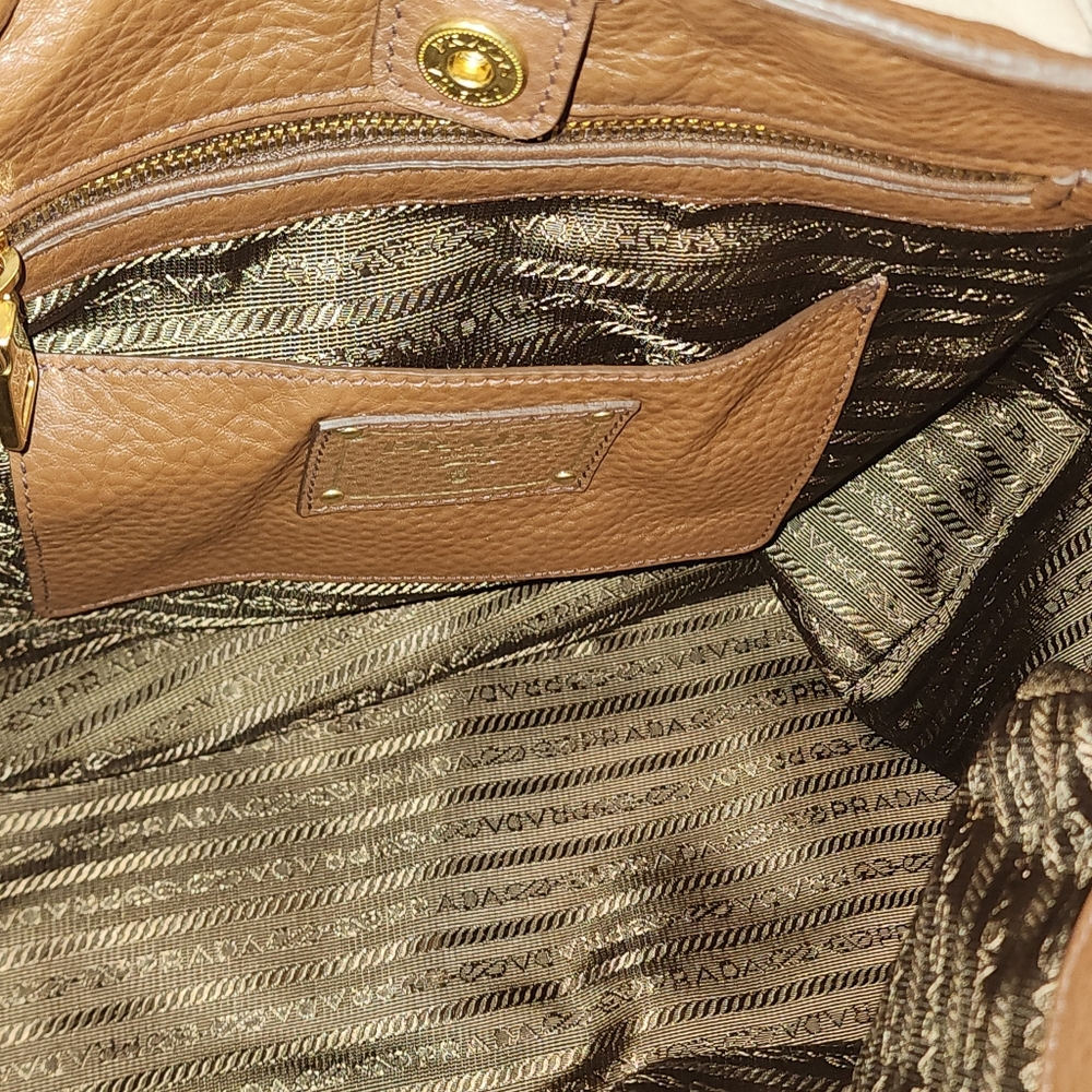 New Prada Vitello Daino BR5009 Brown Leather Side Pocket Hobo Mag Id Card Duster - Picture 9 of 16